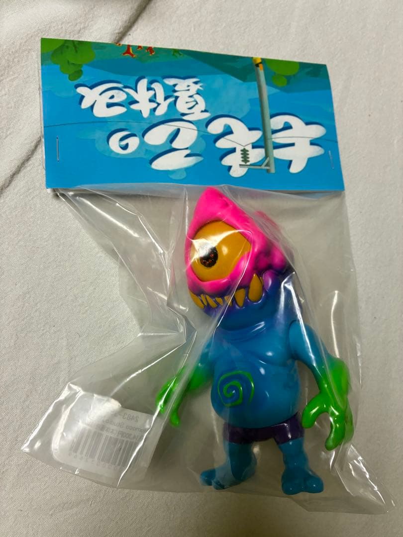 Momoco studio ソフビ　地獄鮫　ももこの夏休み　gyaromi