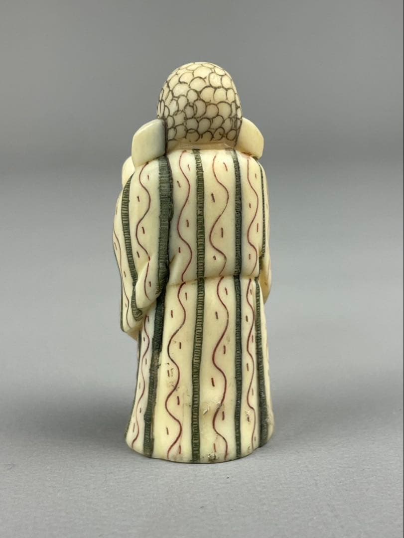 時代根付 極上細密彫り白材 マンモス牙製 作家物 在銘 中国美術 天然素材