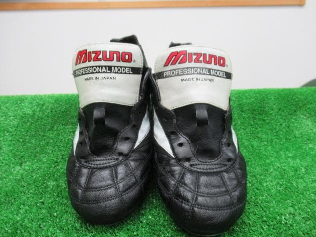 シューズ MORELIA