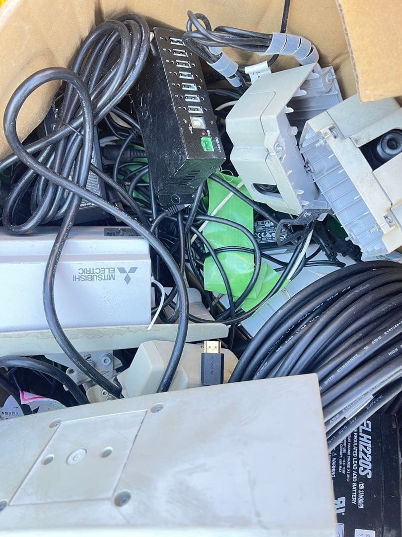 • Camera: Mitsubishi Electric