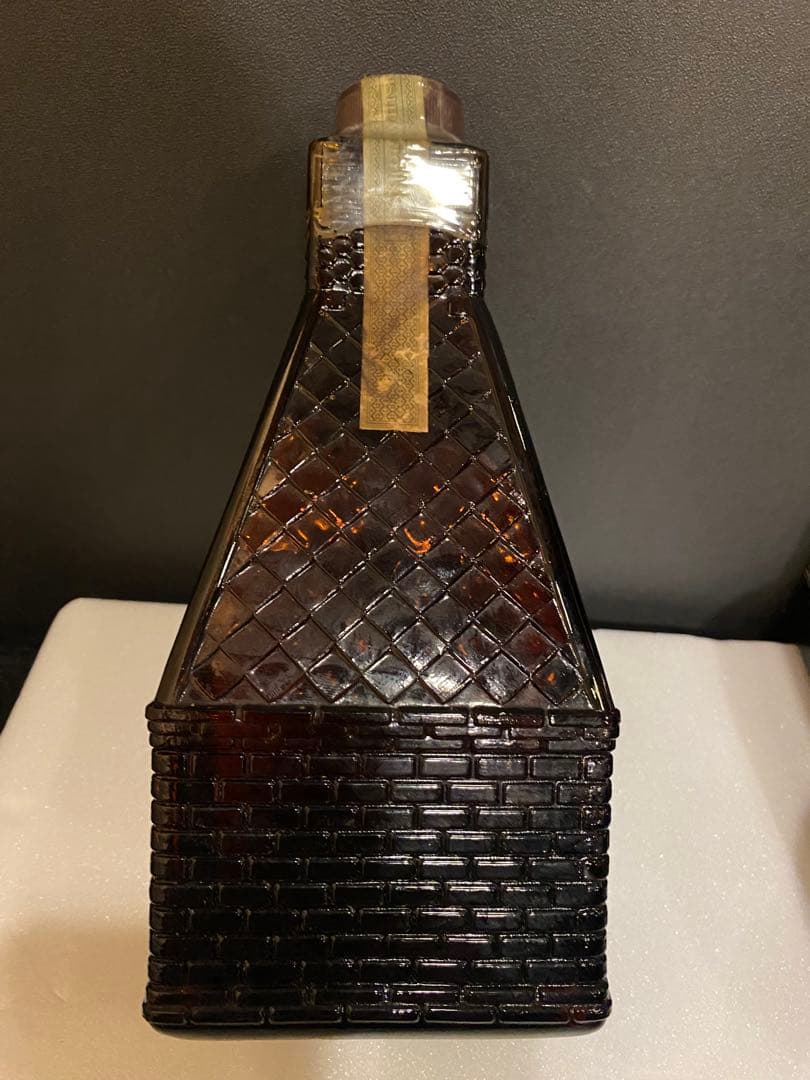 サントリー古酒2本セットリザーブ乾燥塔(キルン型).スペシャルリザーブ10