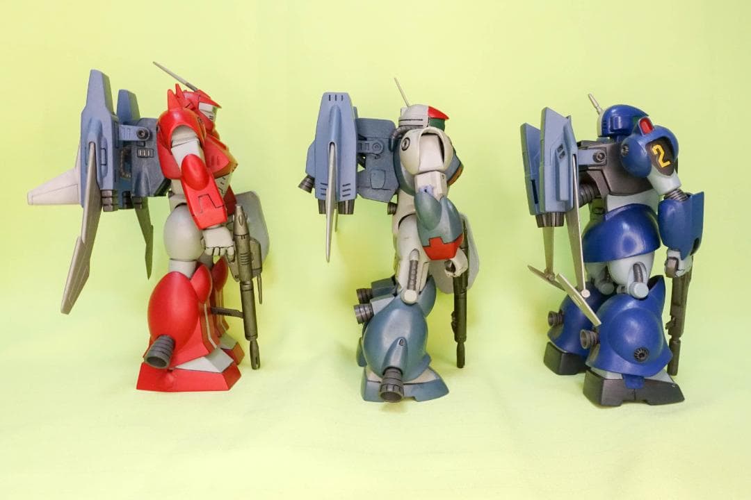 【全塗装完成品】1/144　R.Vバイファム／ネオファム／トゥランファム