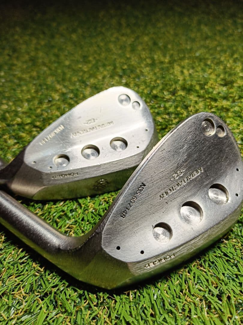 メタルファクトリー　朝日ゴルフ　ウェッジ2本セット52.56　地クラブ