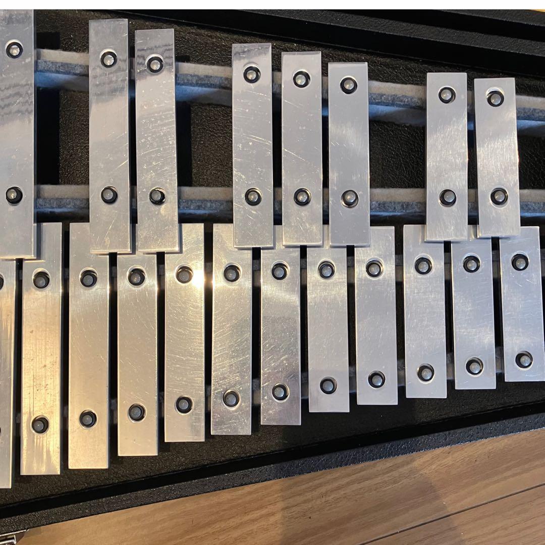 【美品】グロッケン　鉄琴　32鍵　ケース付　SAITO 一体型