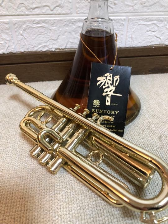 伸也様サントリー響創業90周年記念ボトル