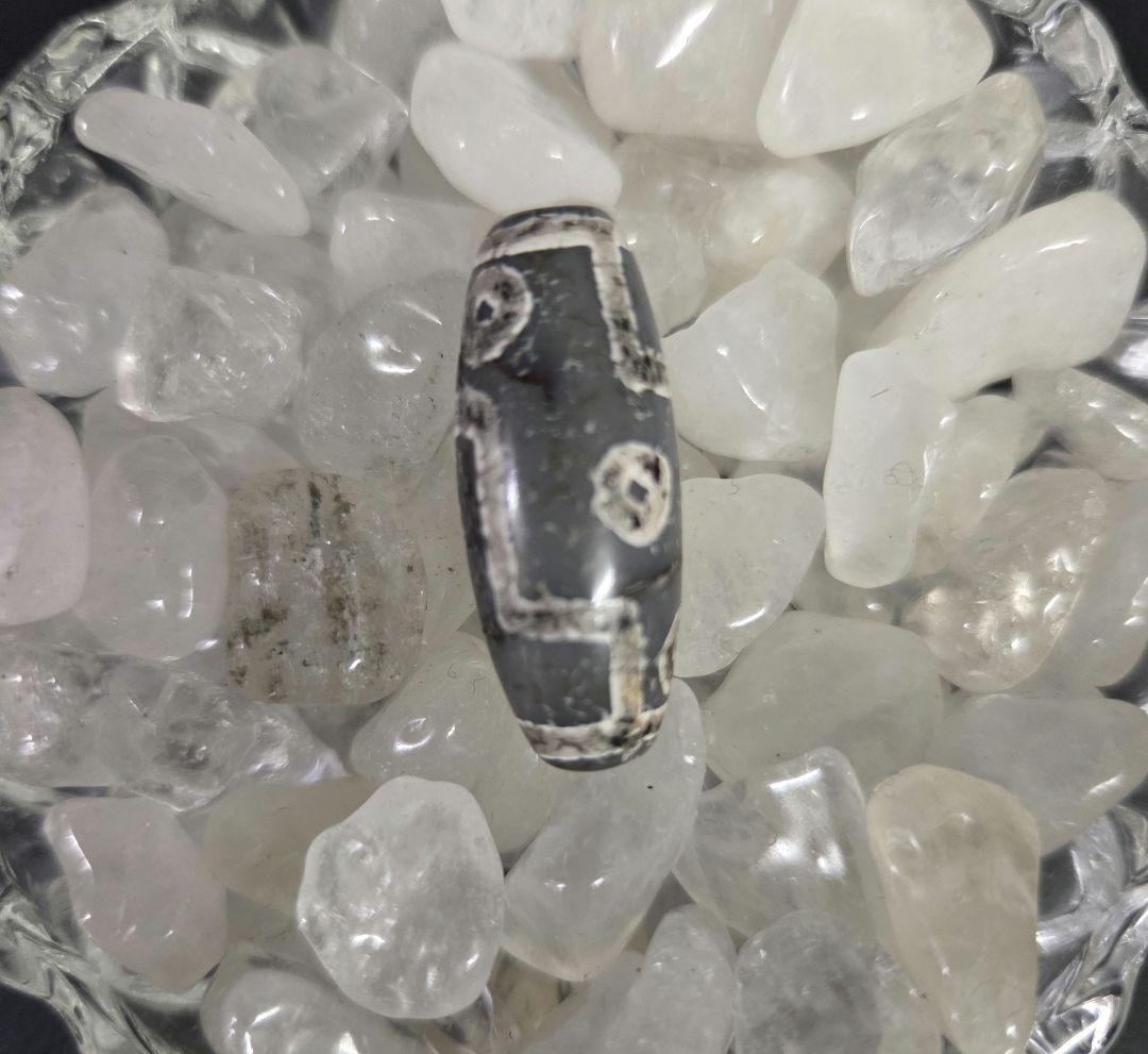 943　天珠　九眼天珠　貴重　珍品　dzibeads　！