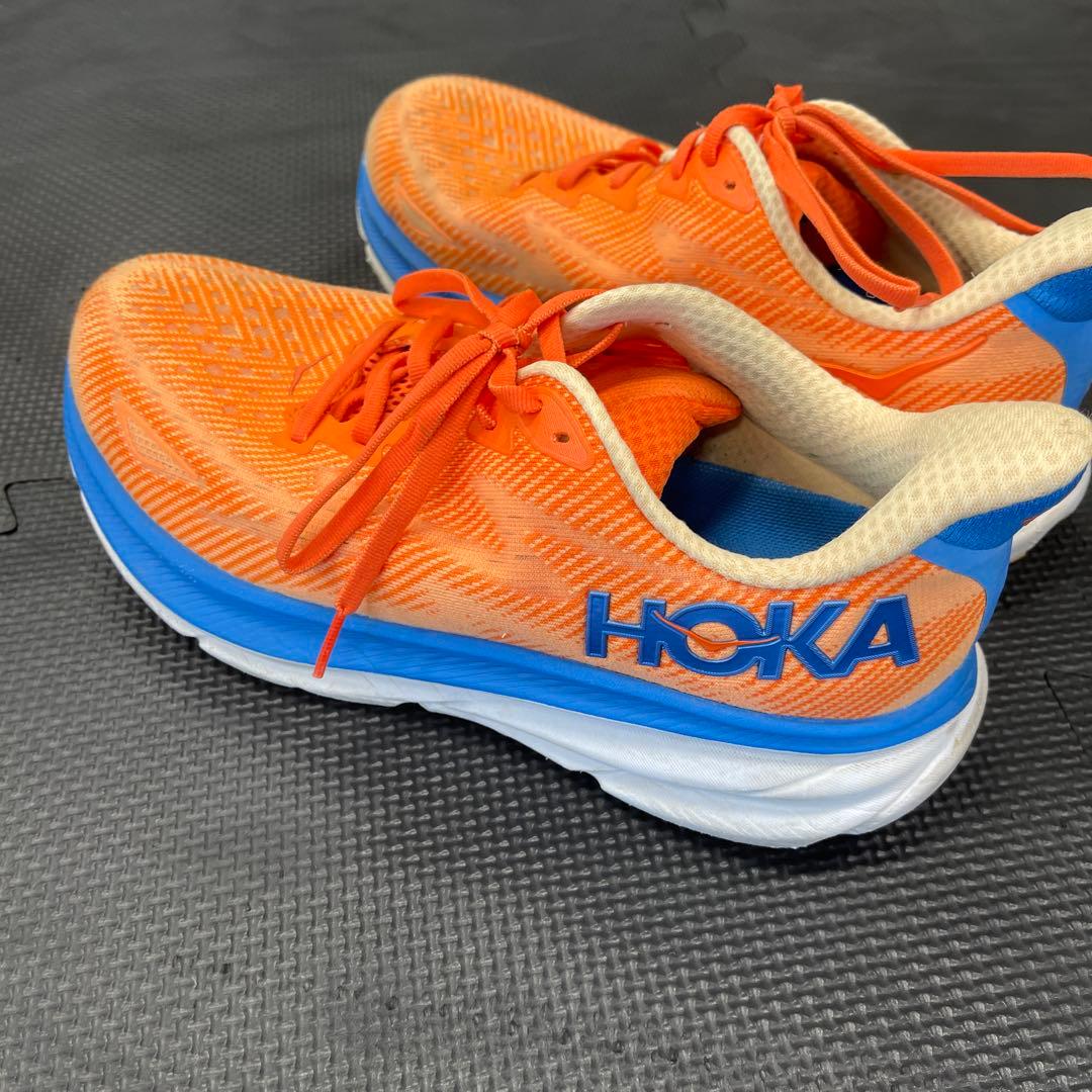 HOKA ONE ONE（ホカ オネオネ）CLIFTON 9 サイズ26.5