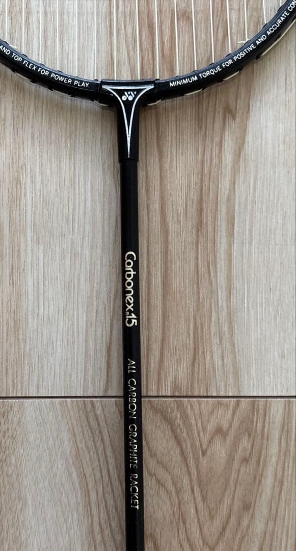 バドミントンラケット YONEX Carbonex15