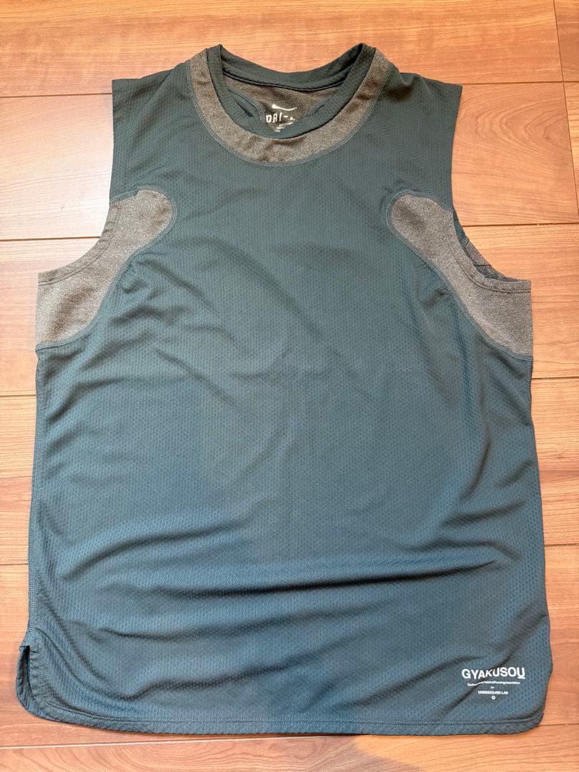 NIKE GYAKUSOU ノースリーブ Mサイズ