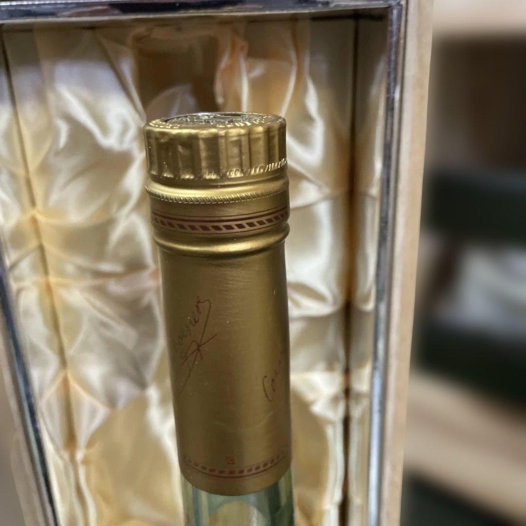 激レア1980年代流通品　40年以上前の希少品　明治屋輸入元　クルボアジェ