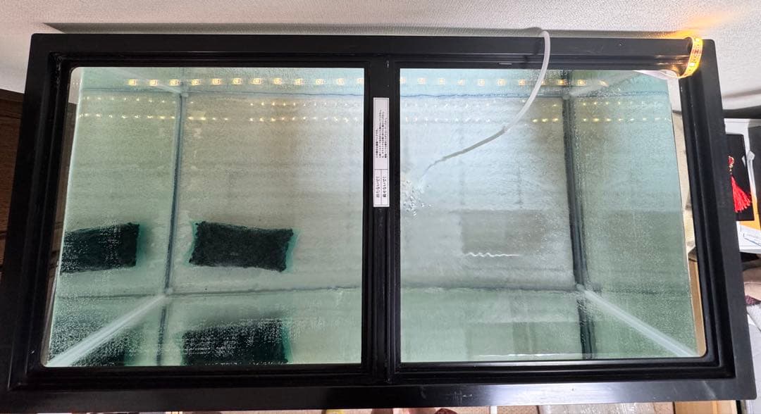 90cmガラス水槽・水槽台付き 栃木千葉茨城県は無料でご自宅までお届け可能です。