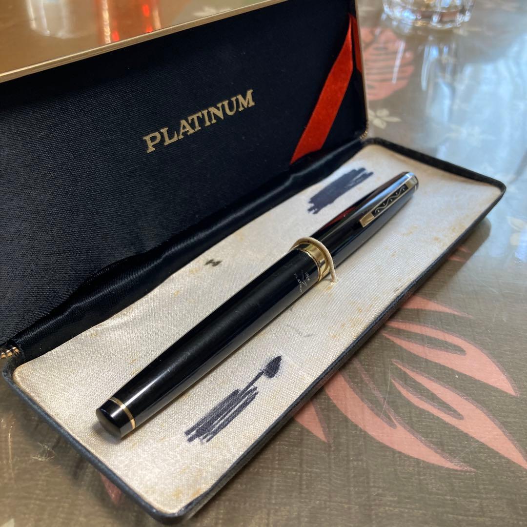 PLATINUM 万年筆 黒 ケース付き