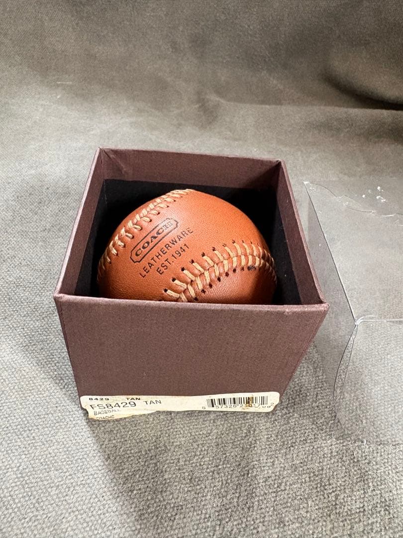 COACH レザー野球ボール