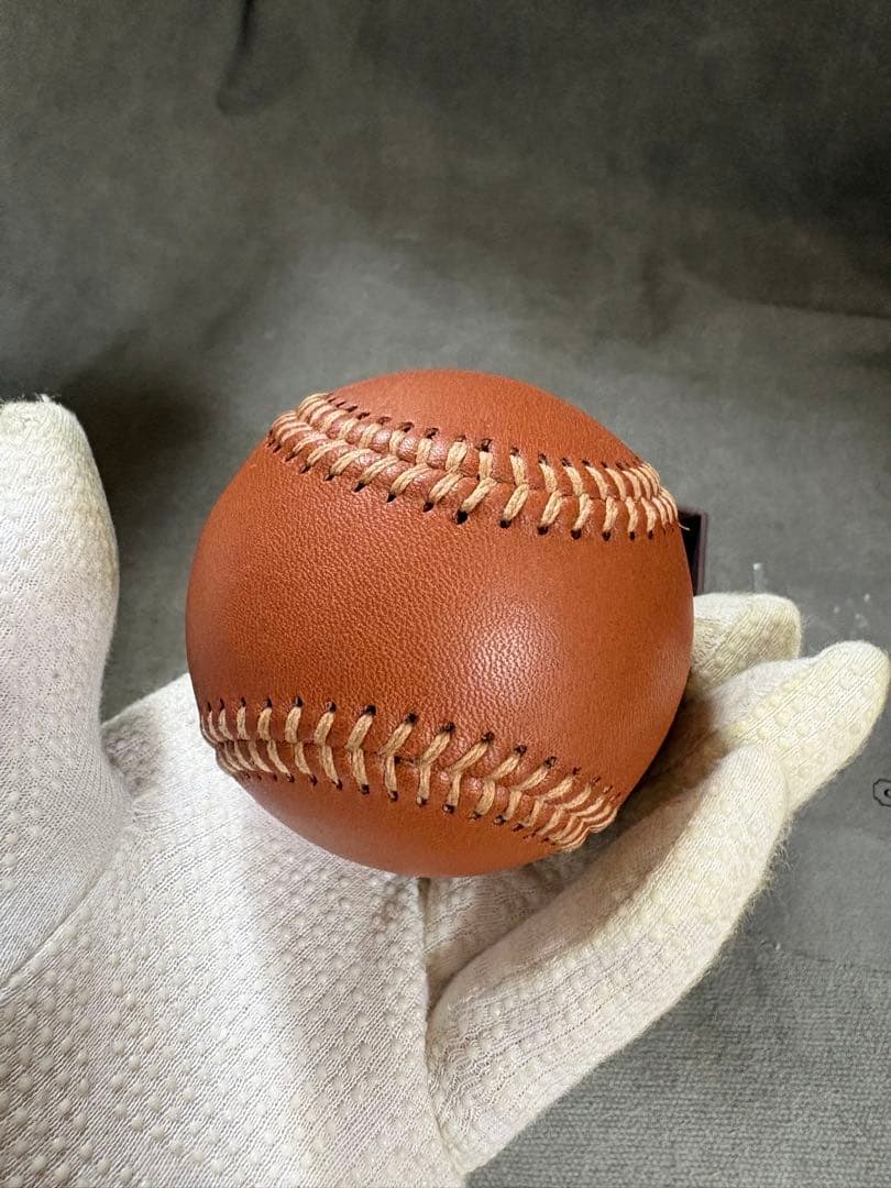 COACH レザー野球ボール