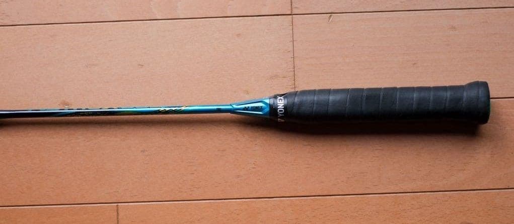 YONEX バドミントンラケット 青黒デザイン軽量