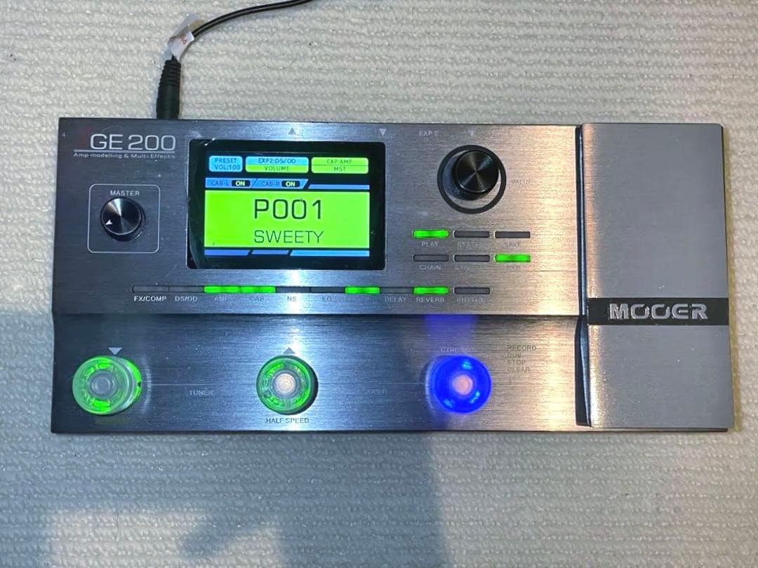 Mooer GE200 マルチエフェクター（箱、純正ACアダプター付属）
