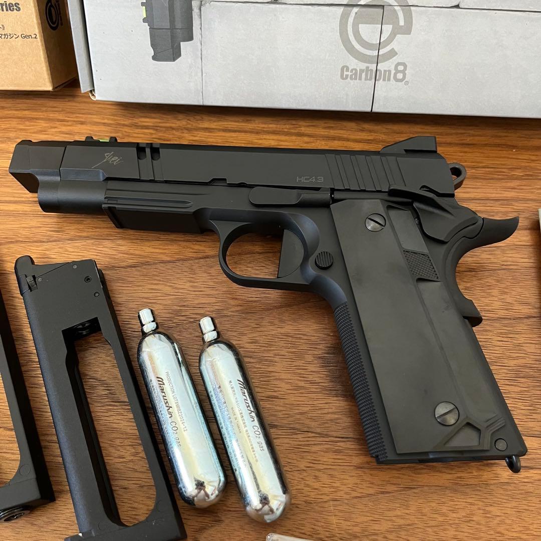 Run　極美品 カーボネイト black kitty Carbon8