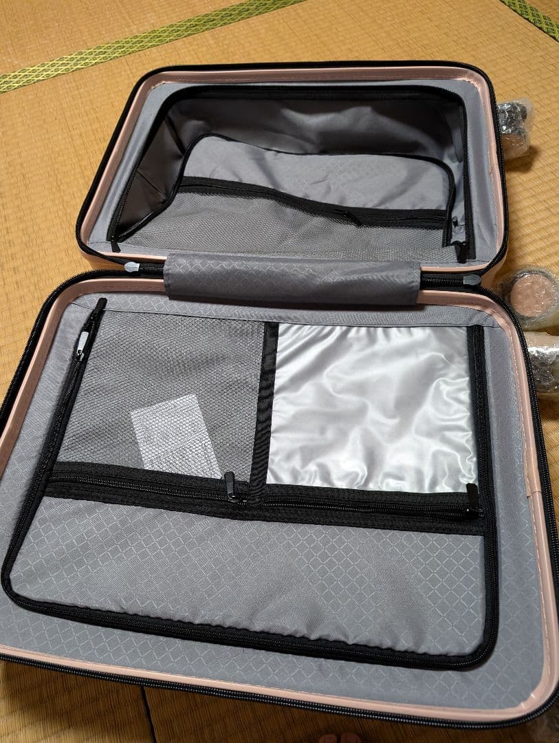 MORRYスーツケース