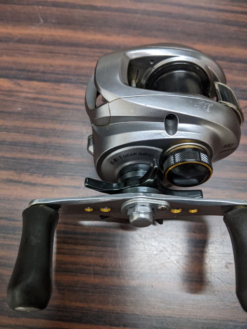 シマノ 09アルデバラン 左巻き Mg 5.8:1