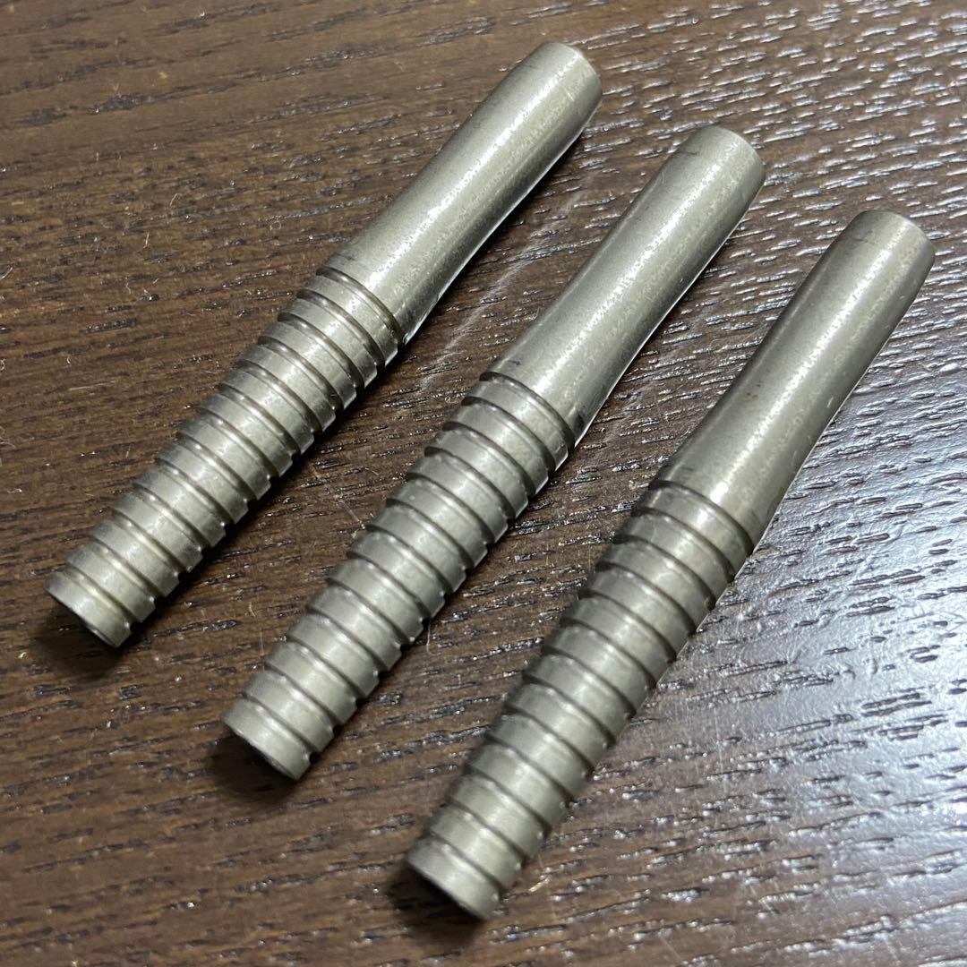 TRiNiDAD K THOMPSON トリニダード ケイ トンプソン