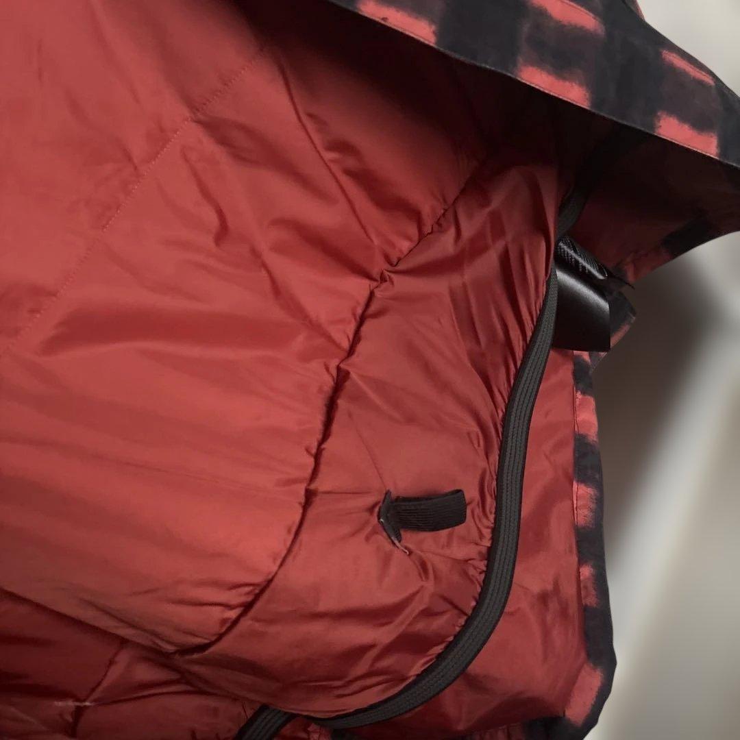 BURTONキッズスノーボードウェア上150cm赤黒チェック クリーニング済