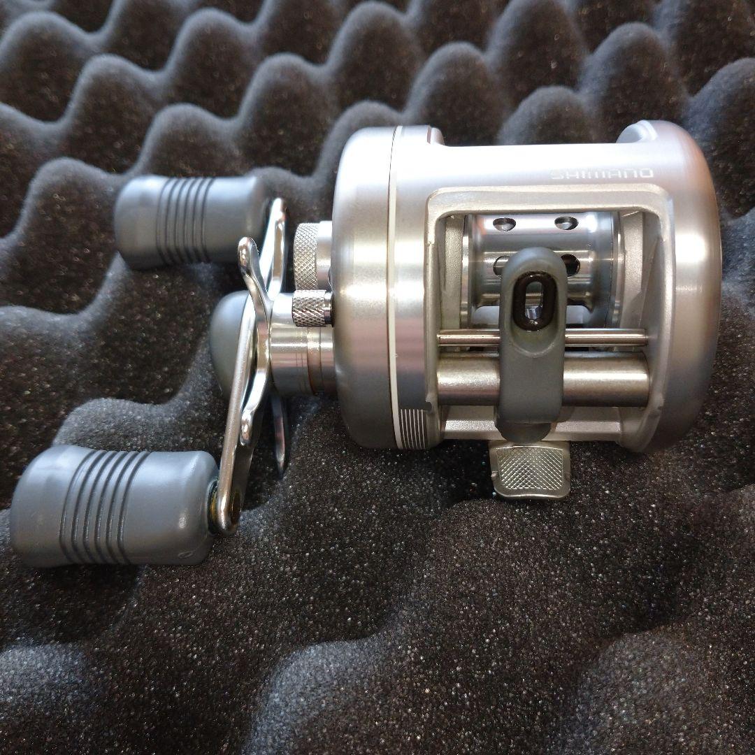 シマノ 初代カルカッタ100 新品未使用 デッドストック カルカッタ 100