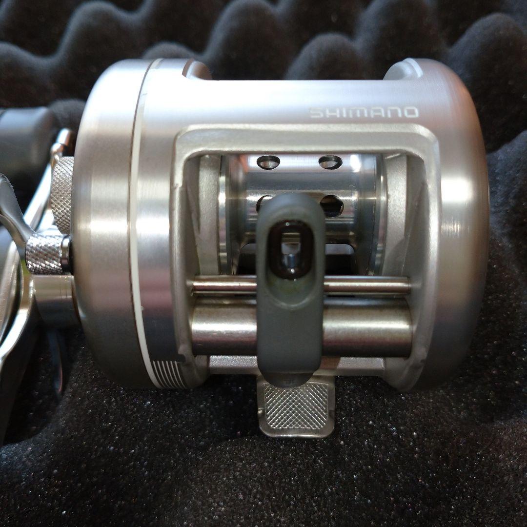 シマノ 初代カルカッタ100 新品未使用 デッドストック カルカッタ 100