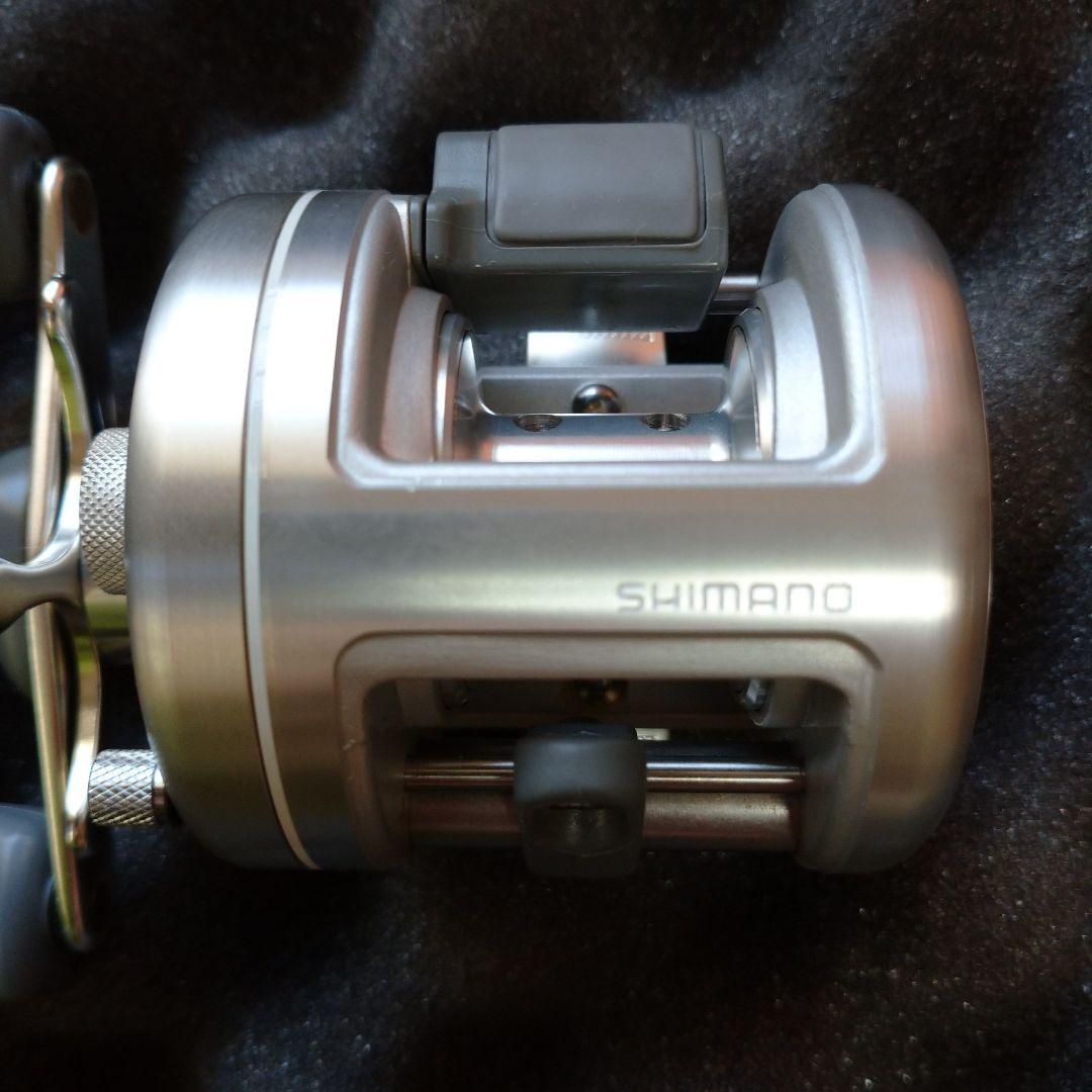 シマノ 初代カルカッタ100 新品未使用 デッドストック カルカッタ 100