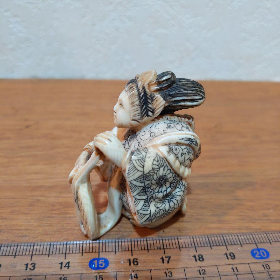 時代提げ物 七福神根付 天然素材【弁才天】高さ約5.0cm 重さ約35ｇ 弁財天