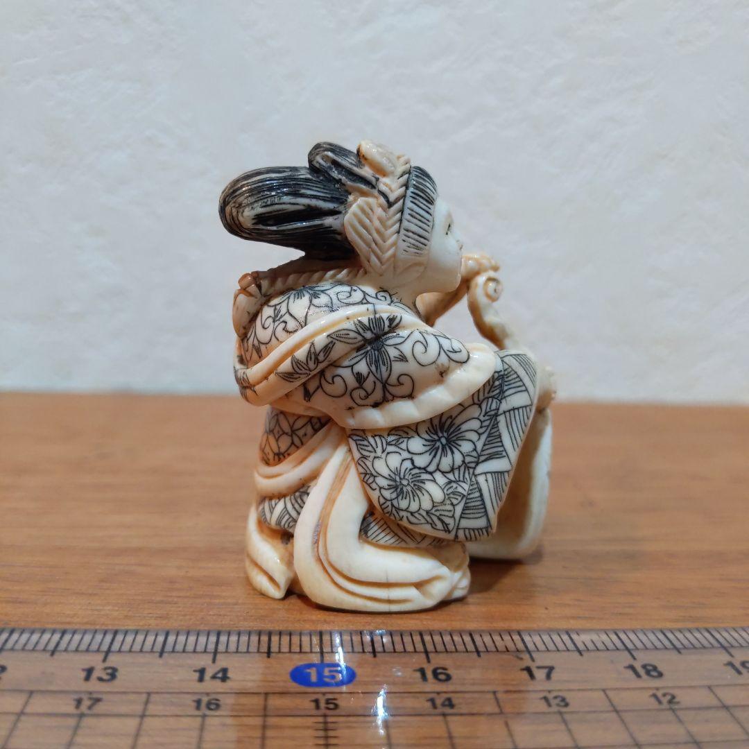 時代提げ物 七福神根付 天然素材【弁才天】高さ約5.0cm 重さ約35ｇ 弁財天