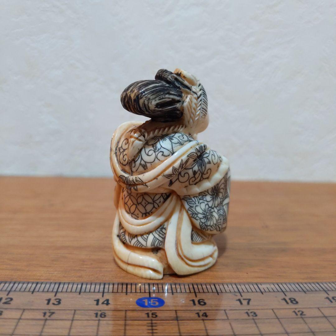 時代提げ物 七福神根付 天然素材【弁才天】高さ約5.0cm 重さ約35ｇ 弁財天