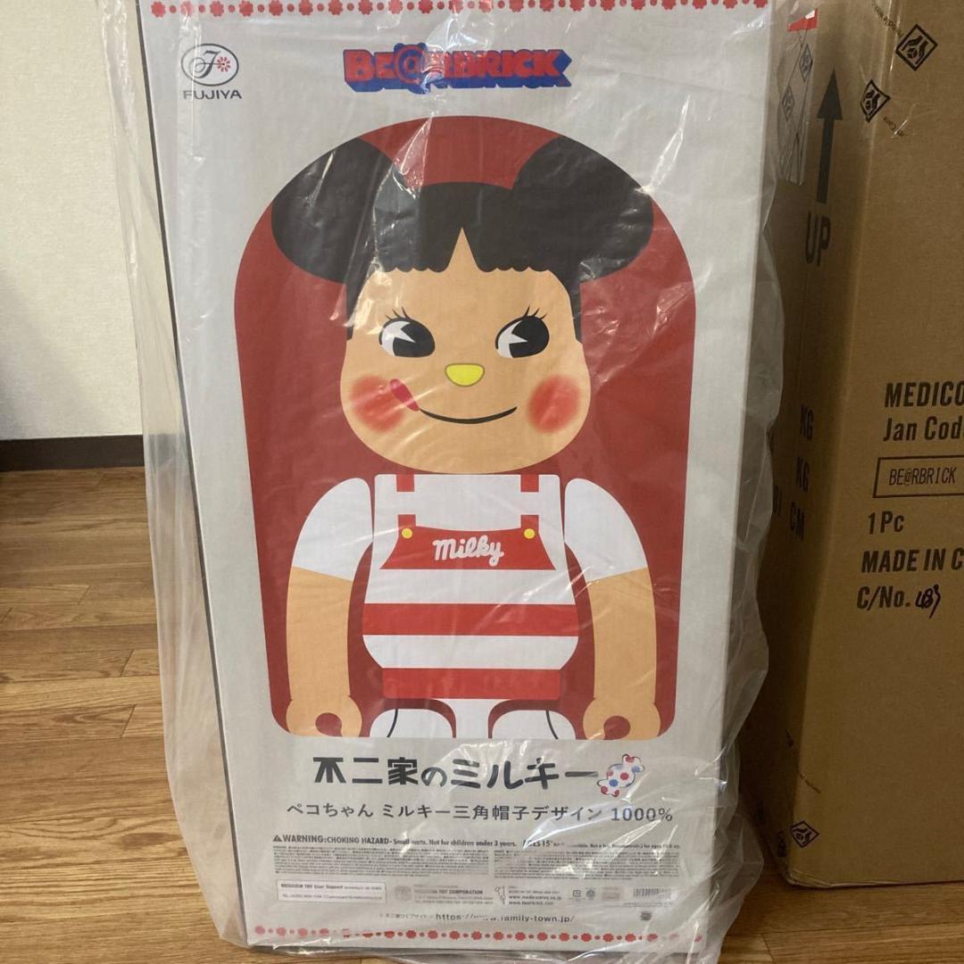 BE@RBRICK ベアブリック 1000％ ペコちゃん ミルキー三角帽子