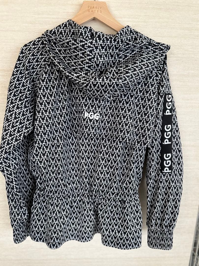 PGG ☆ピージージ☆美品✨ツリー柄 フード付きジャケット