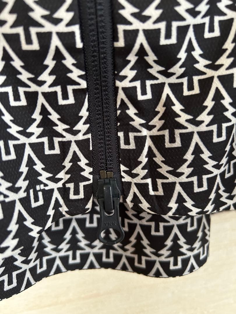 PGG ☆ピージージ☆美品✨ツリー柄 フード付きジャケット