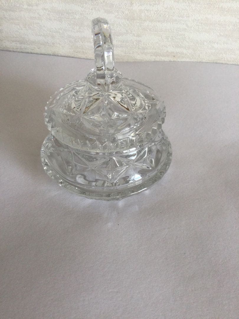 イギリス　アンティーク　フタ付き小物入れ トリンケットボックス　ガラス製