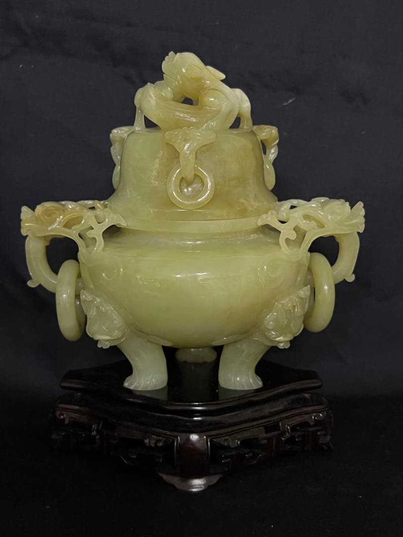 香炉　清時代　天然玉香炉　精巧な彫刻　紫檀台 BL1--3