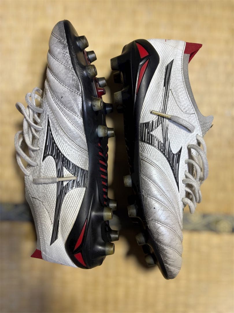 ミズノ モレリア ネオ 4 β JAPAN