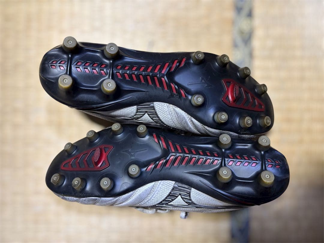 ミズノ モレリア ネオ 4 β JAPAN