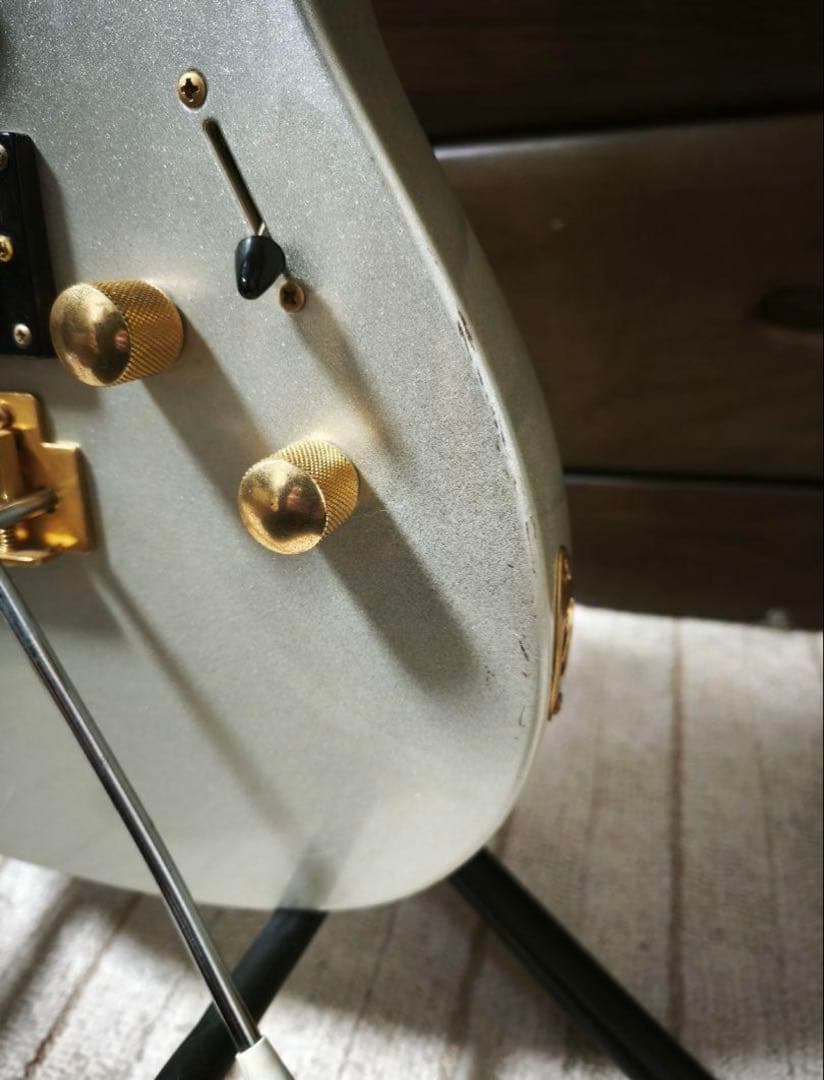 [soni]フジゲンエレキギター、ストラップ、ミニアンプ、シールド、アーム