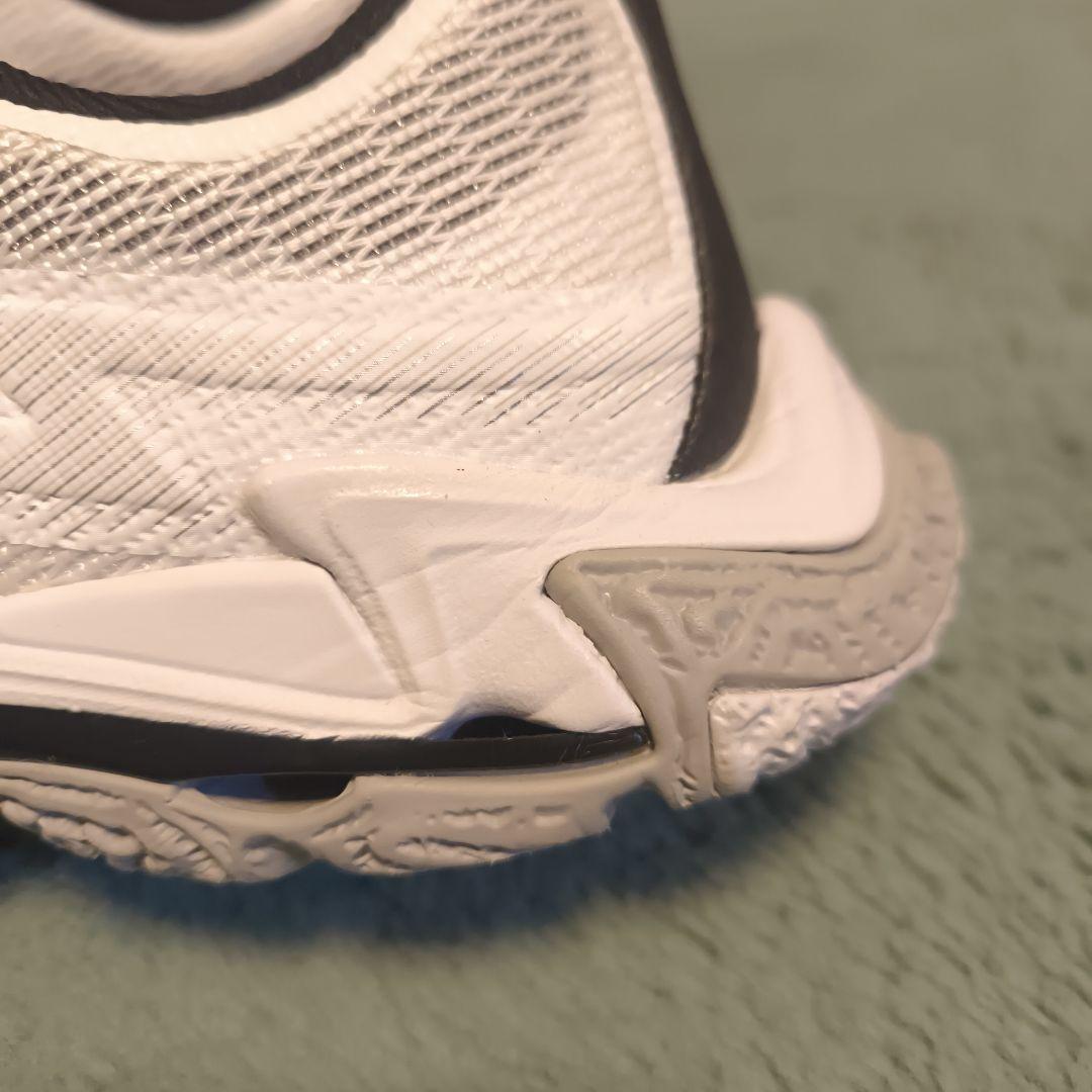 Mizuno Wave Lightning ELITE バレーボールシューズ