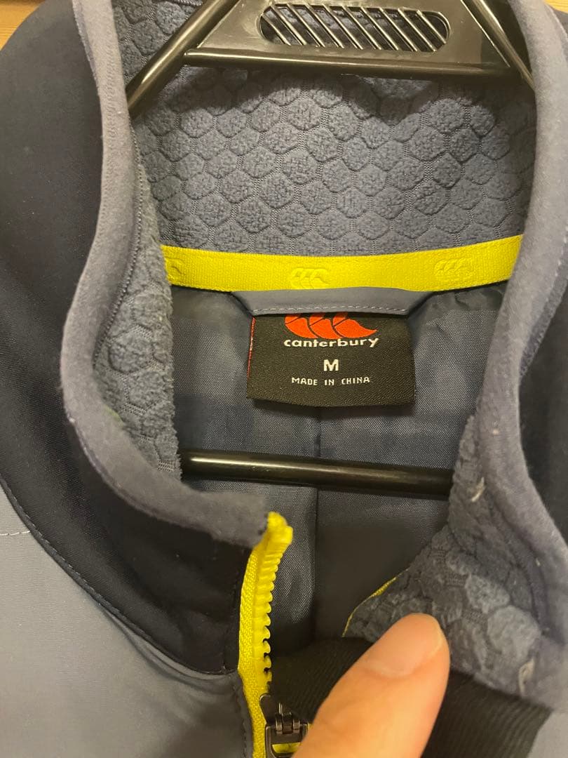 カンタベリー　インサレーションジャケット