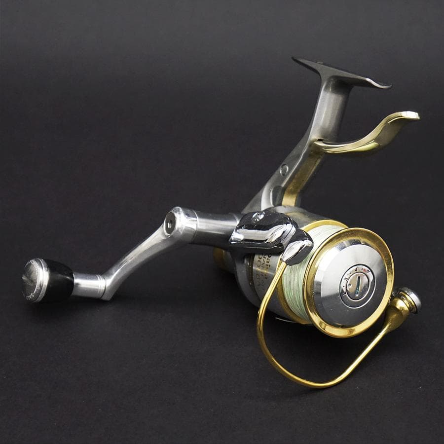 ダイワ DAIWA トーナメントX 2500LBA リール 釣具 レバー付