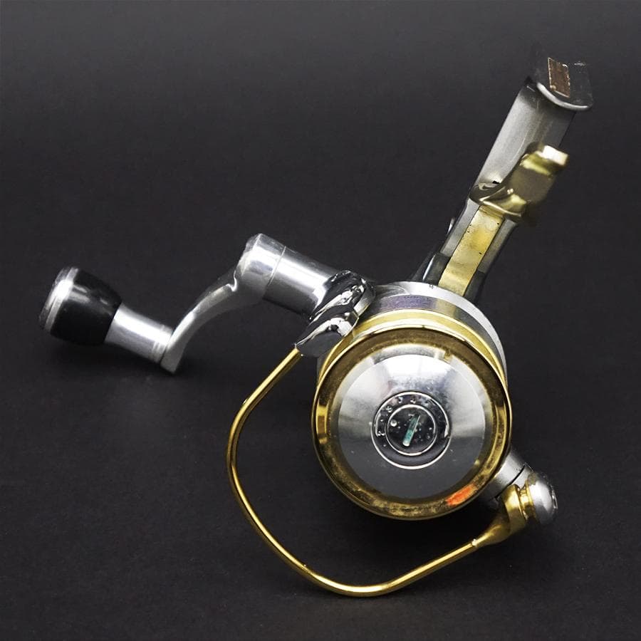 ダイワ DAIWA トーナメントX 2500LBA リール 釣具 レバー付