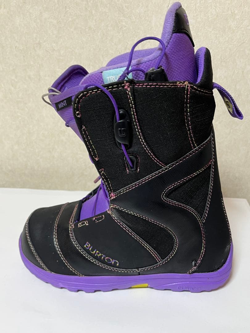 Burton Mint Asian Fitスノーボードブーツ 22.5cm 美品