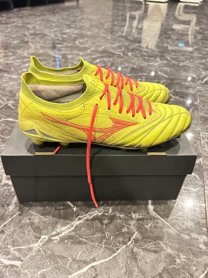 MIZUNO ミズノ モレリア ネオ4 JAPAN イエロー 27cm