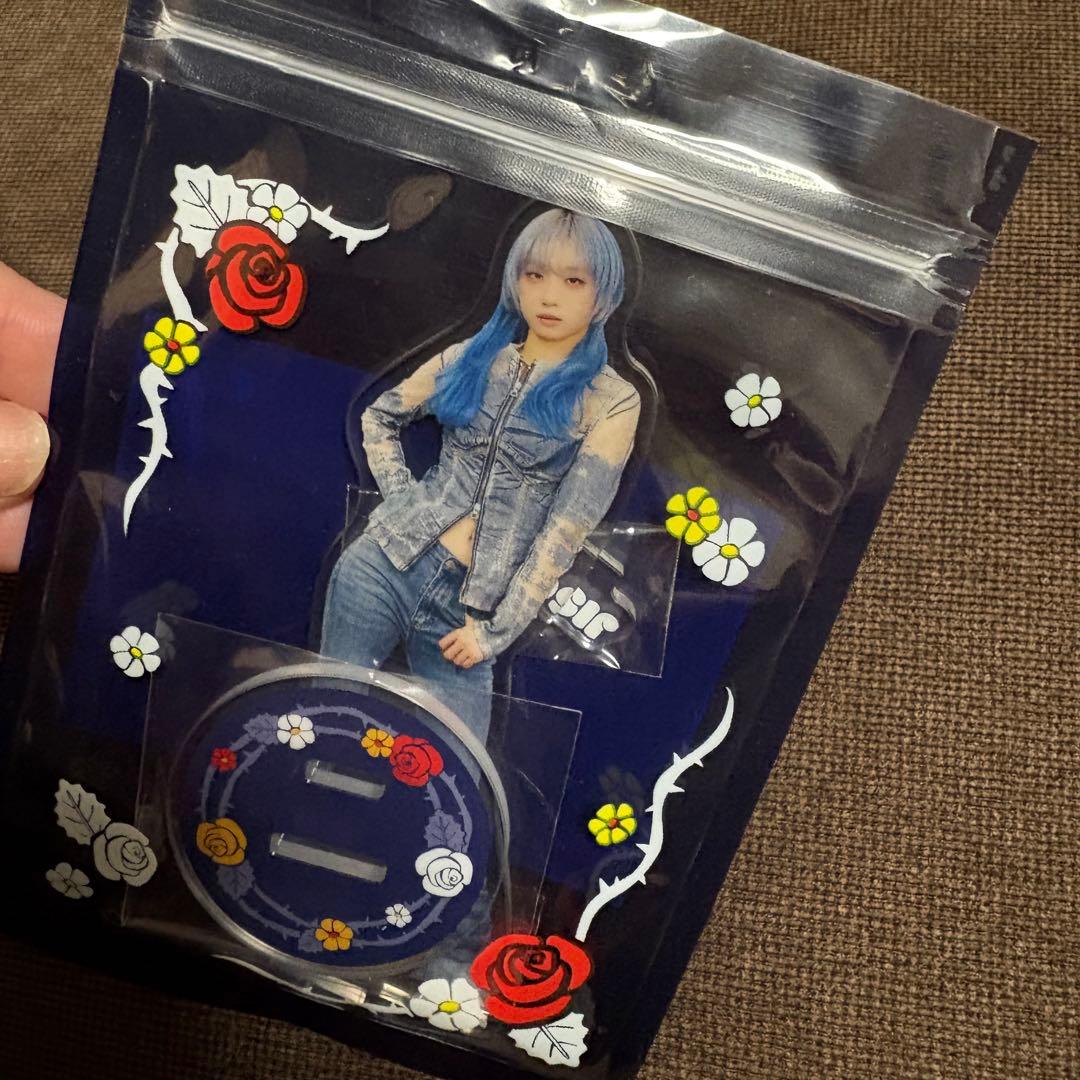 HANA JISOO ジス　トレカ　アクスタ　おまとめ