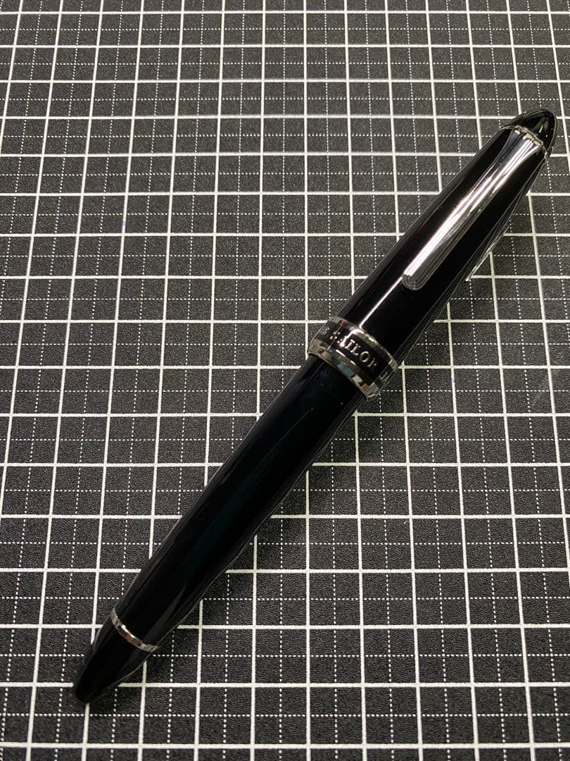 SAILOR 長刀研ぎ シルバートリム　万年筆　字幅NM