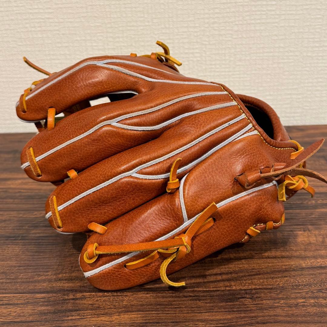 【20%OFF】DIQUES硬式グラブ　型付け済、非売品ブレスレット付き