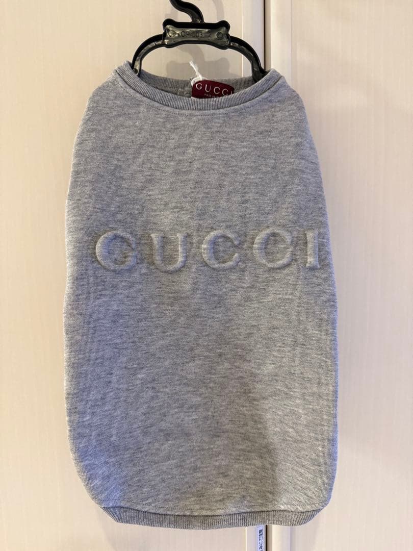 GUCCI エンボス コットン ペット スウェットシャツ
