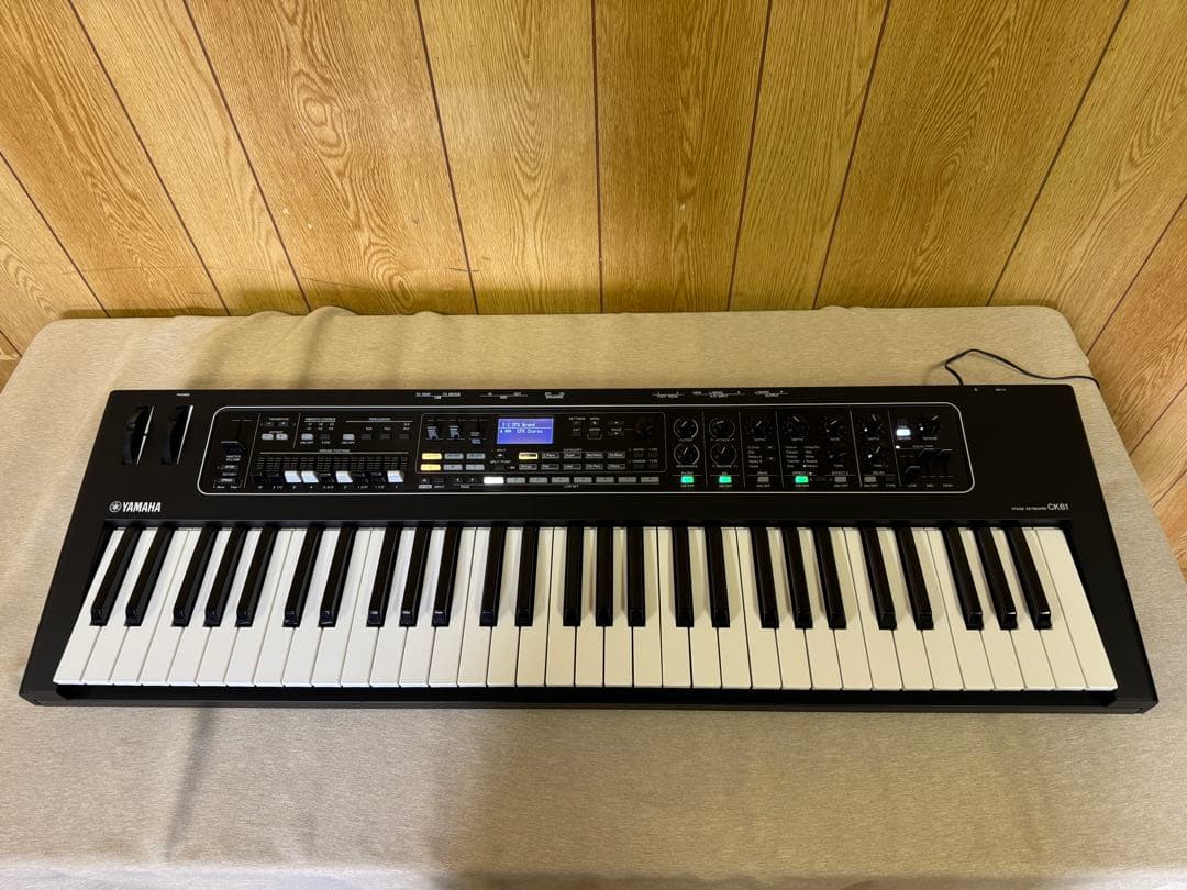 ヤマハ YAMAHA CK61 ステージキーボード シンセサイザー２個口発送予定